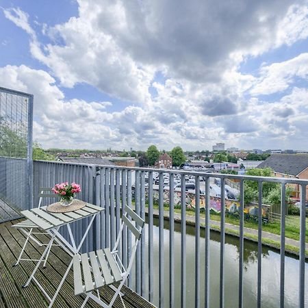 Coventry Large 4-Bed Townhouse By Empower Homes 外观 照片