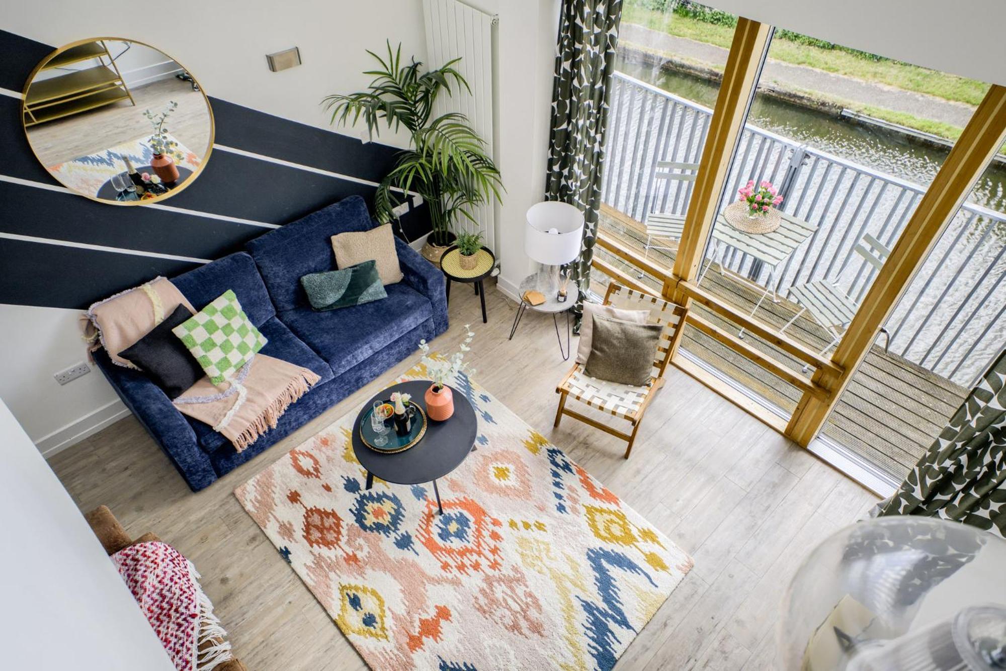 Coventry Large 4-Bed Townhouse By Empower Homes 外观 照片